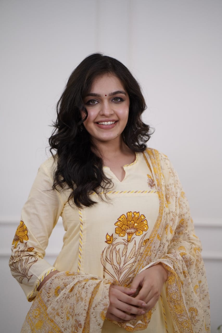 Maverick Fusion Kurti Pant Dupatta Set