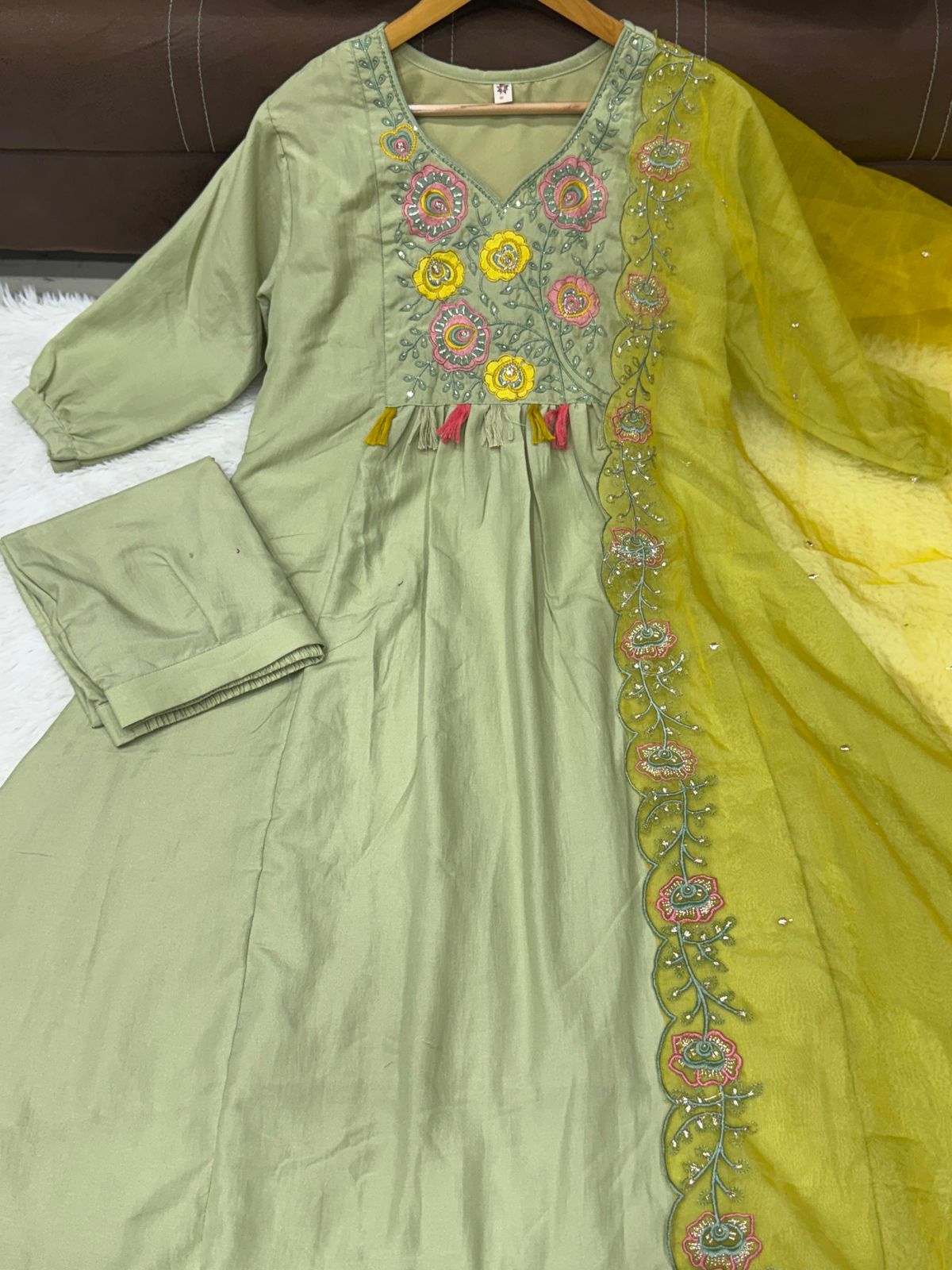 CHAITALI Parampara Silk Embroidered Party Wear 3-Piece Set