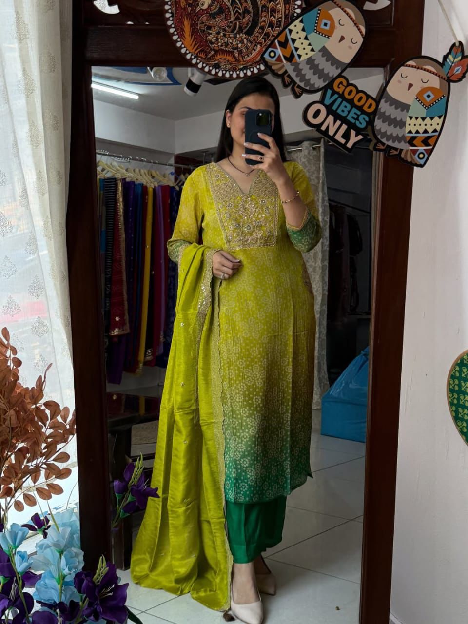 Pure Russian Silk Banarasi Embroidered Kurti Pant Dupatta Set