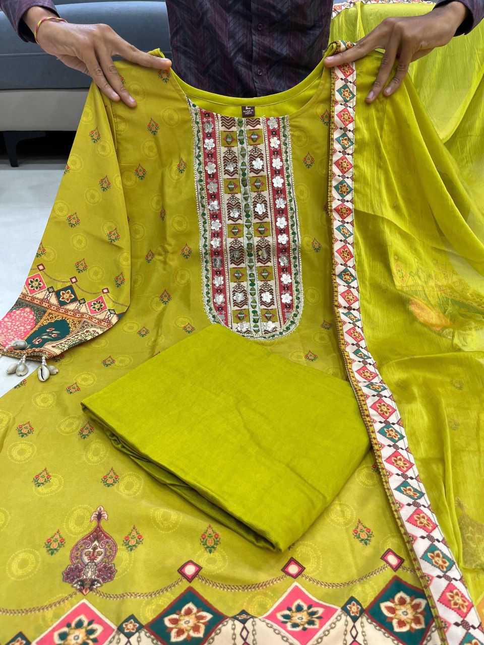 Pista Shanti Anarkali Kodi Round Set - Pure Chinnon