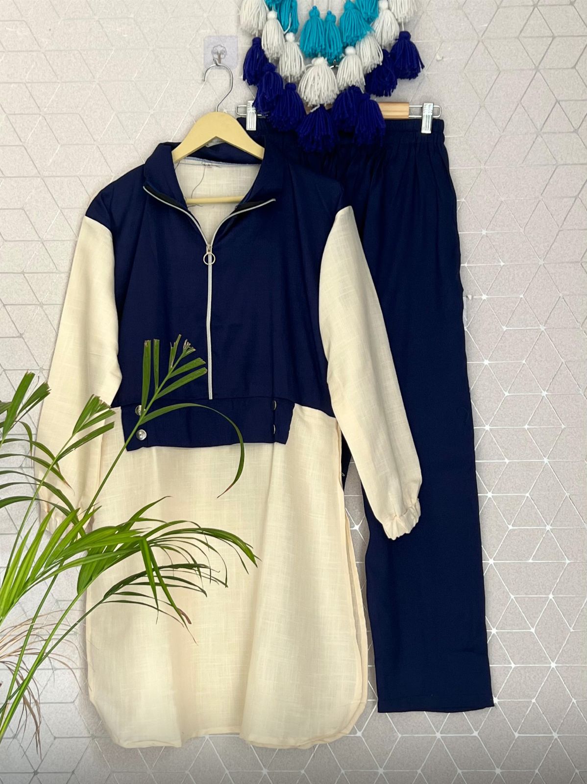Women Stylish Rayon Slub Coord Set with Attached Jacket