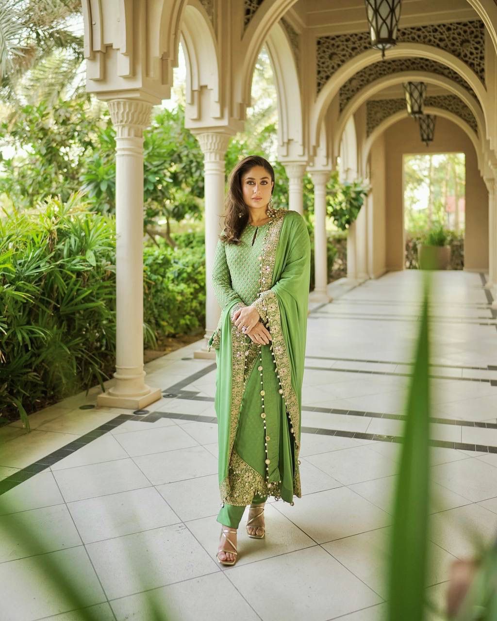 Mehndi Green Embroidered 3-Piece Kurti Set