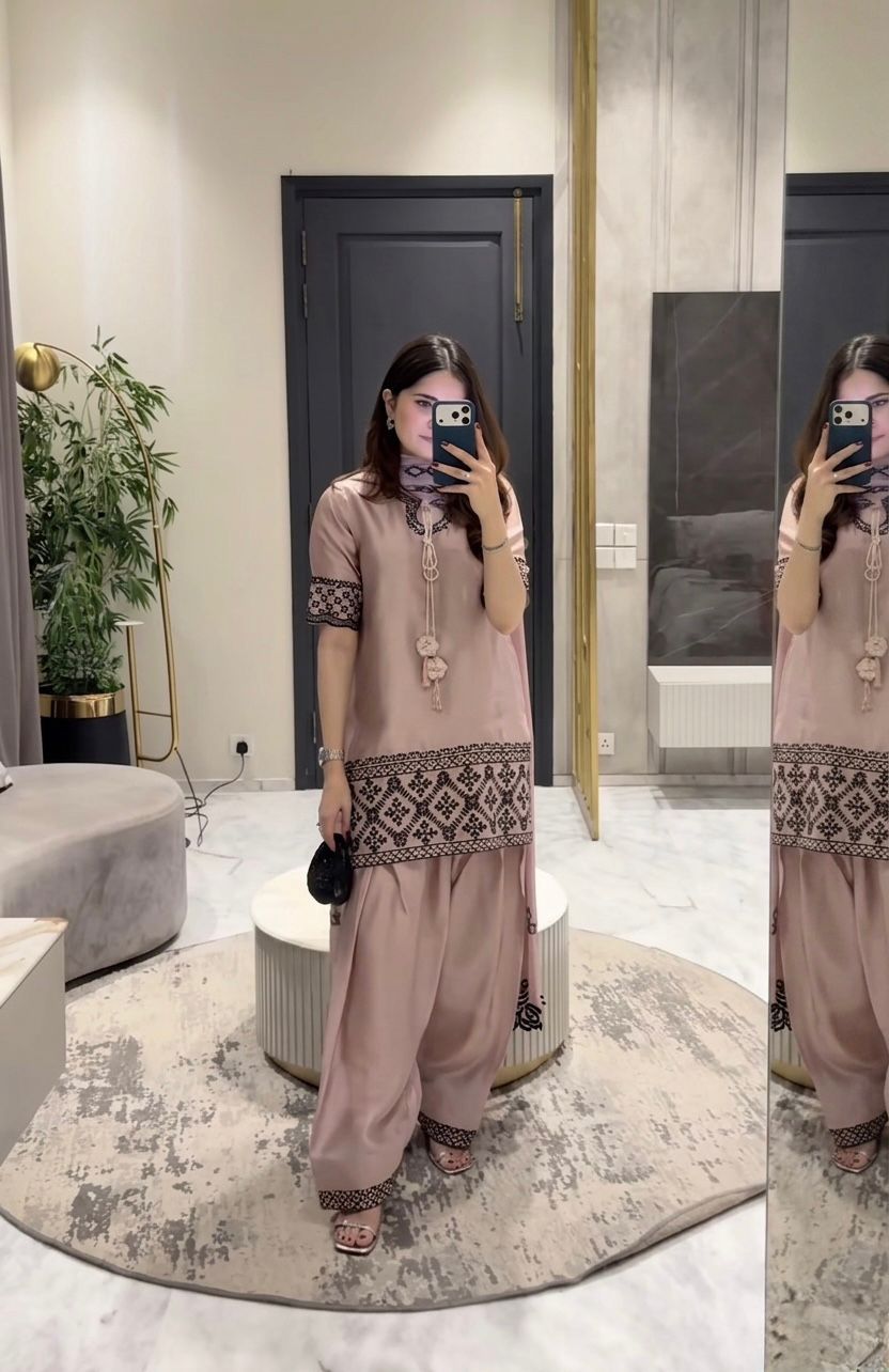 Dusty Pink Natural Crepe Silk Embroidered 3-Piece Farshi Salwar Suit