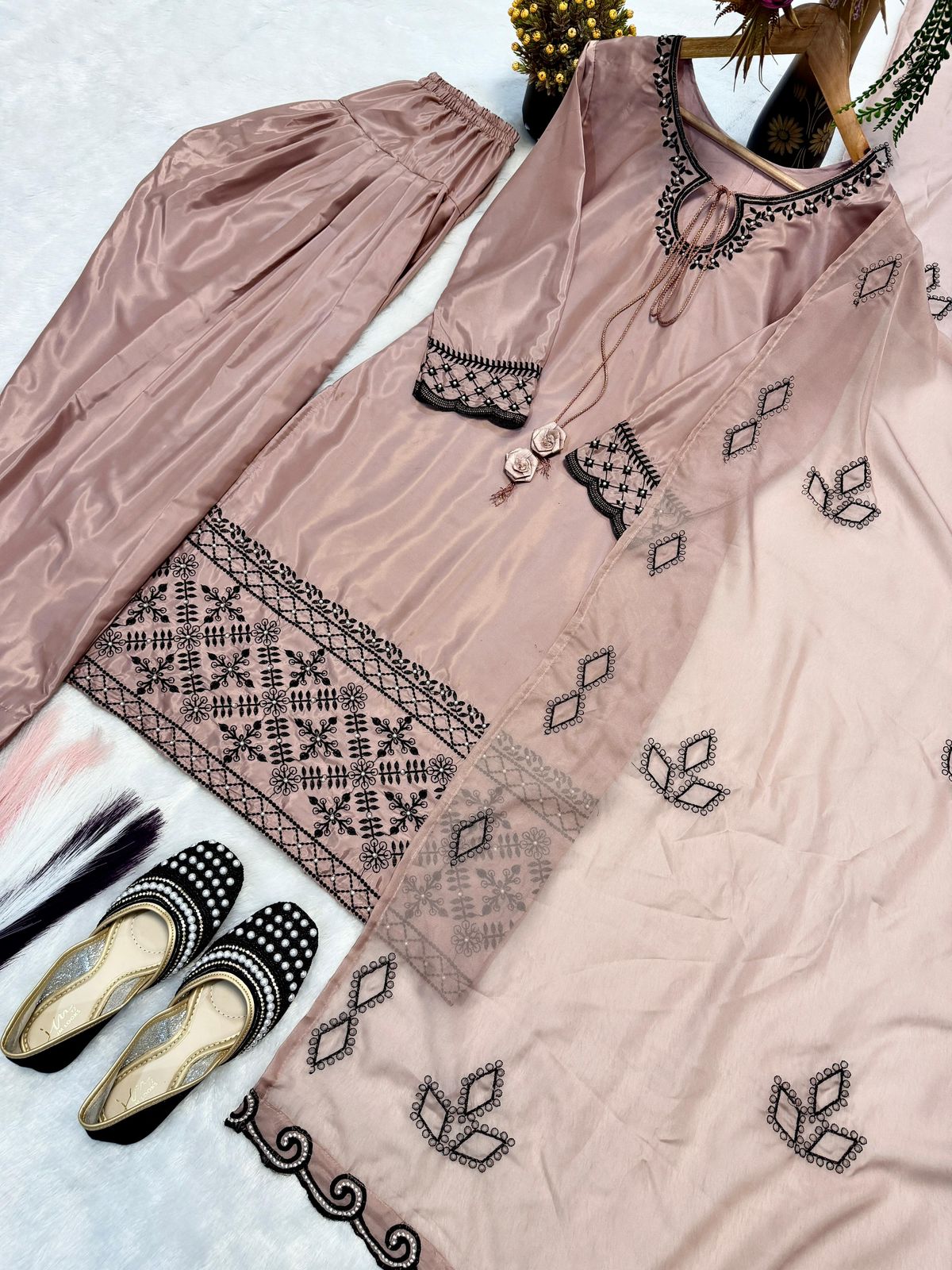 Dusty Pink Natural Crepe Silk Embroidered 3-Piece Farshi Salwar Suit
