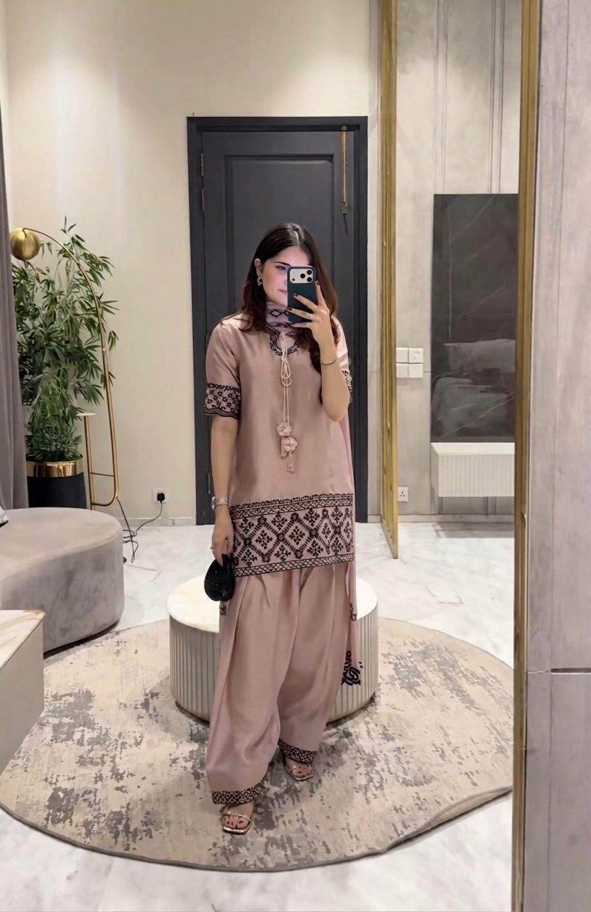 Dusty Pink Natural Crepe Silk Embroidered 3-Piece Farshi Salwar Suit