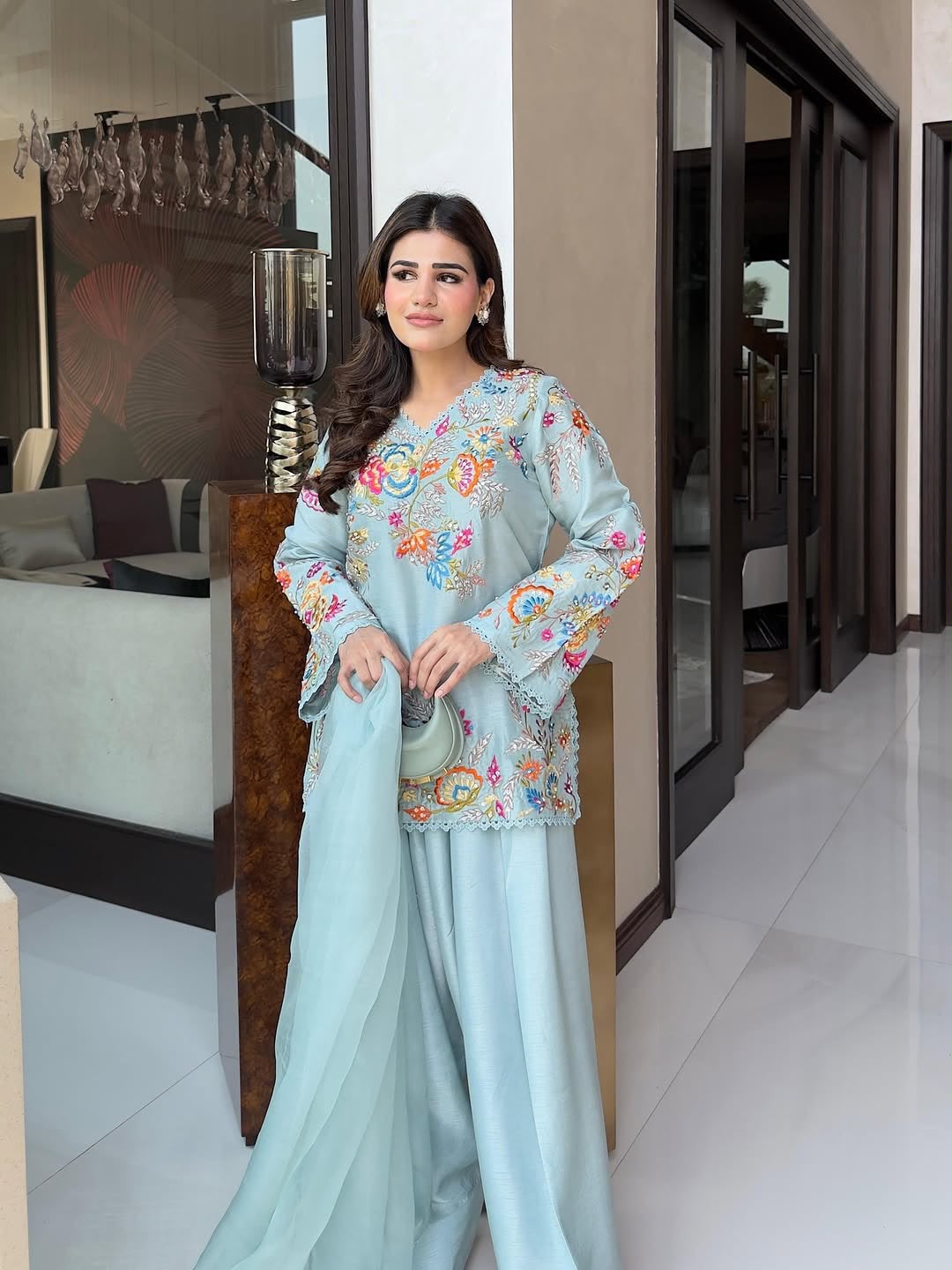 SW190 Pink embroidered farsi salwar suit worn view front