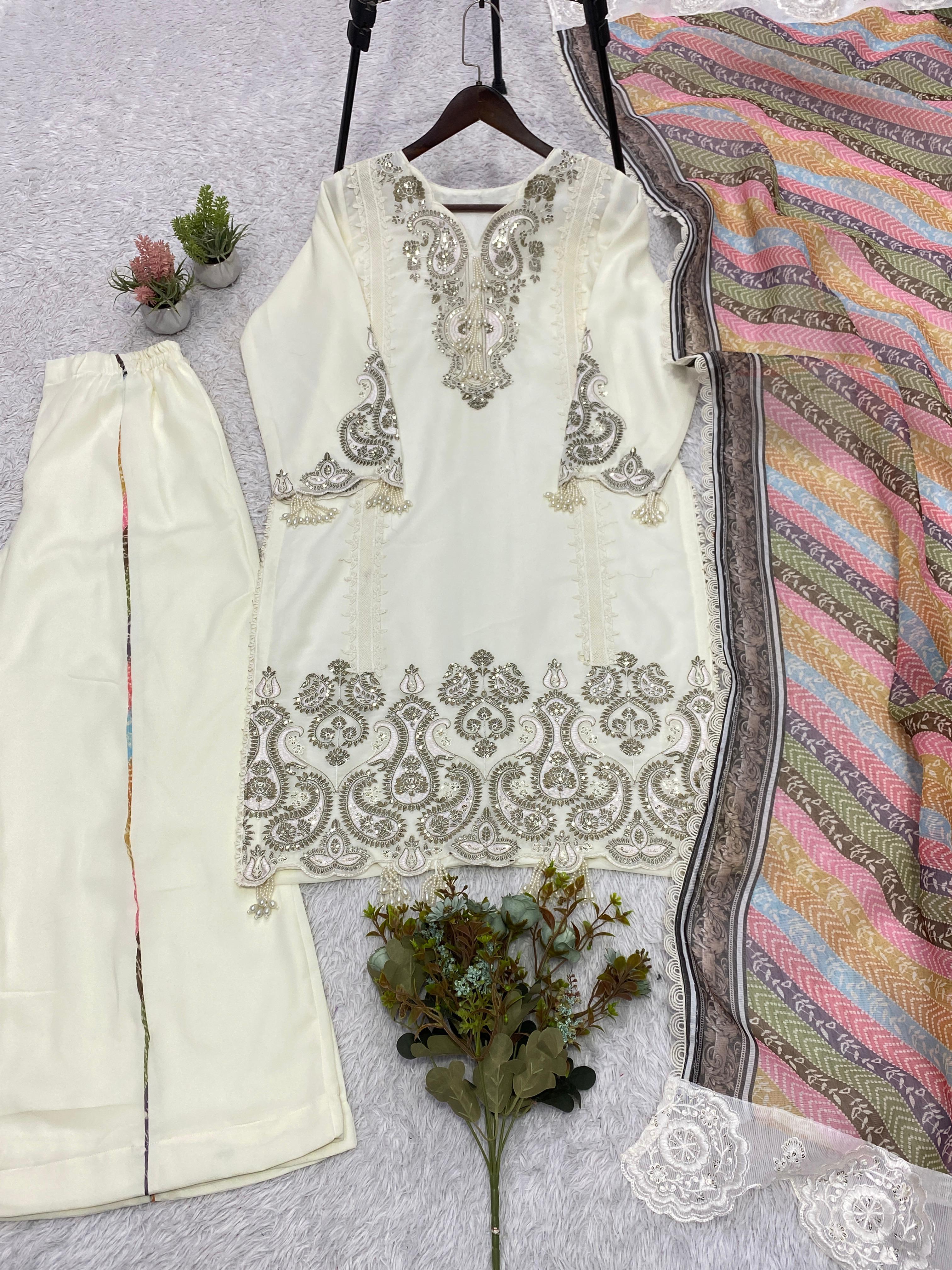SW194 Off-white star georgette palazzo suit flat lay top back embroidery detail