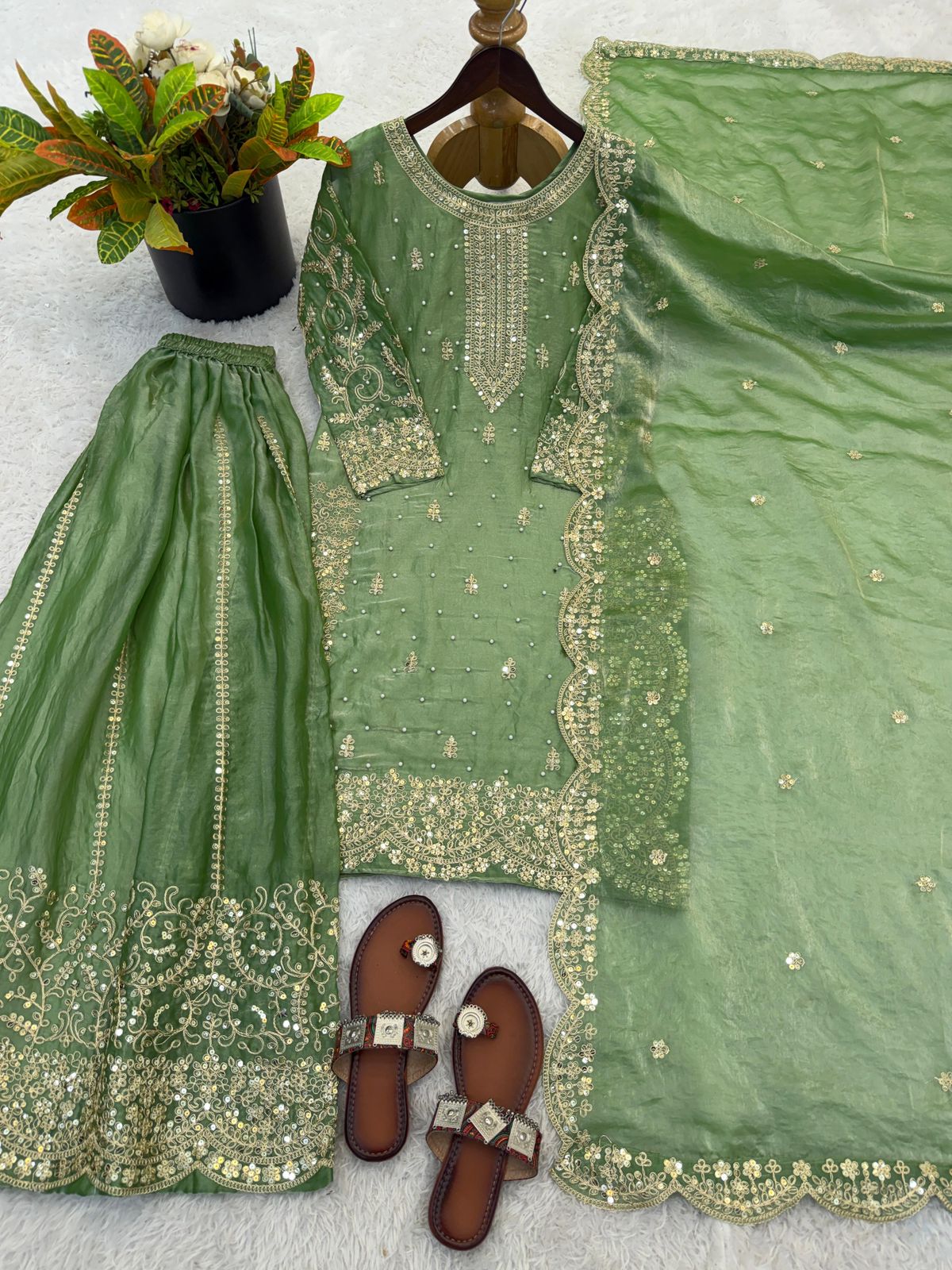 SW195 Purple fendy silk embroidery palazzo set flat lay full set