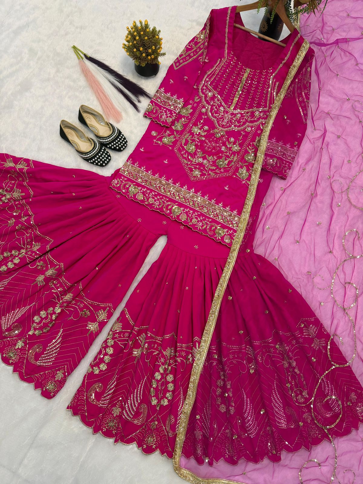SW196 Magenta pink sindoor silk top close-up embroidery and border detail