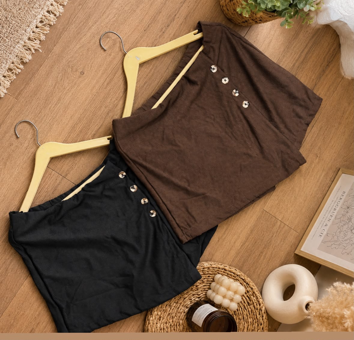 Premium Ribbed Skort - Coffee Brown Close Up Front Button Detail