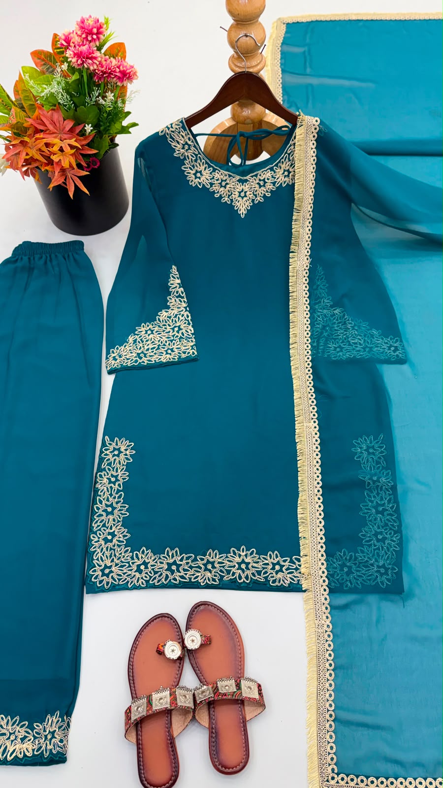 Red blooming faux embroidery suit set - flat lay with dupatta and kolhapuri