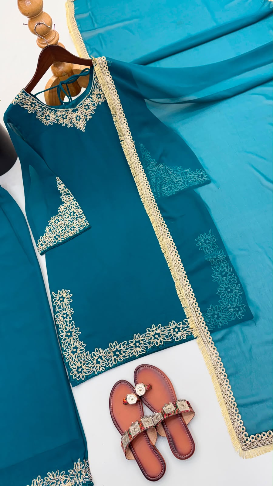 Red blooming faux embroidery suit set - kurti detail view