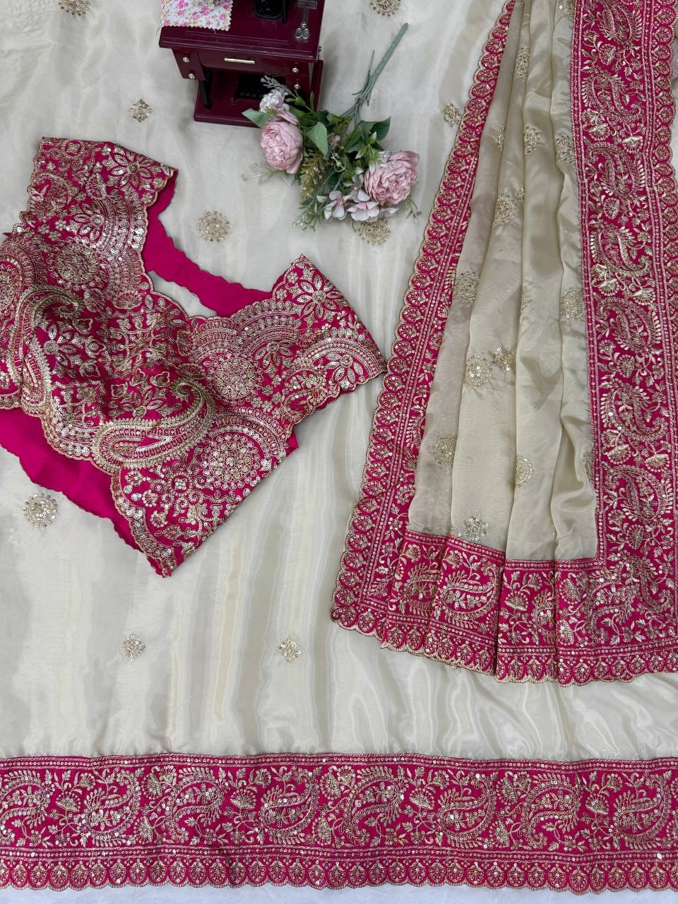 Saree Additional View 1