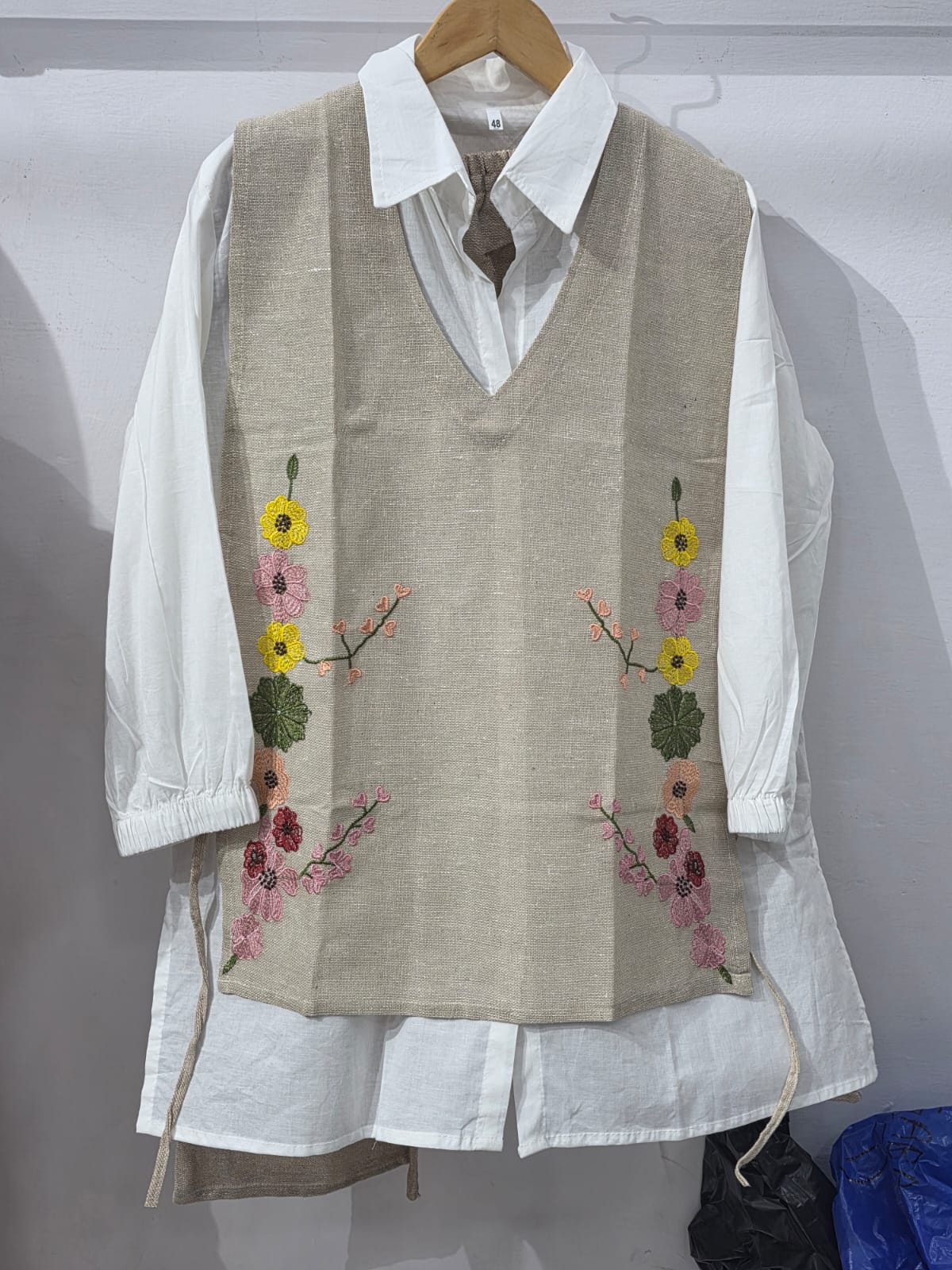 Trending Jute Cotton 3-Piece Co-ord Set with Multicolour Floral Embroidered Jacket, Long Shirt and Pant
