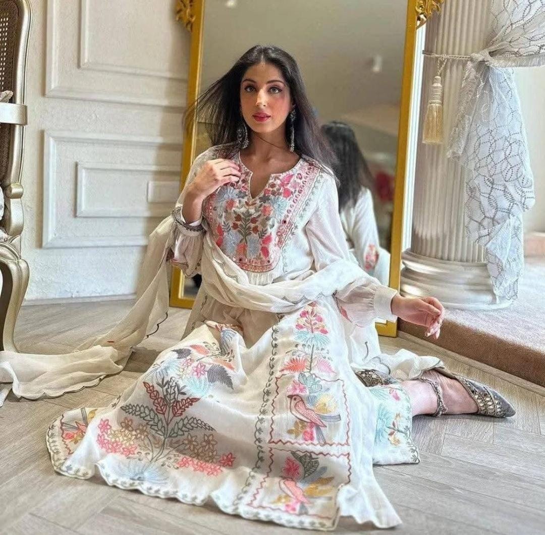 White Georgette Embroidered 3-Piece Suit Set - Model Seated Mirror View with Embroidered Dupatta